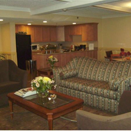 Holyoke Hotel And Conference Center Luaran gambar